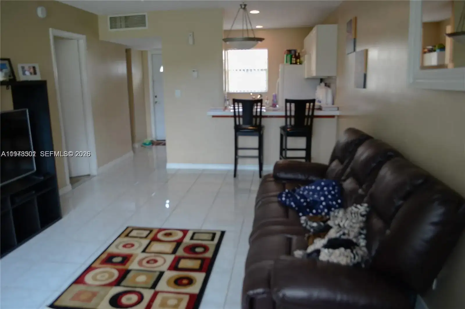 5021 W Oakland Park Blvd # 104, Lauderdale Lakes FL 33313 photo 2
