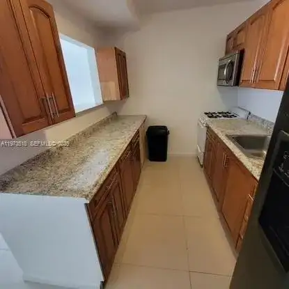 1845 Pembroke Rd # 22, Hollywood FL 33020 photo 5