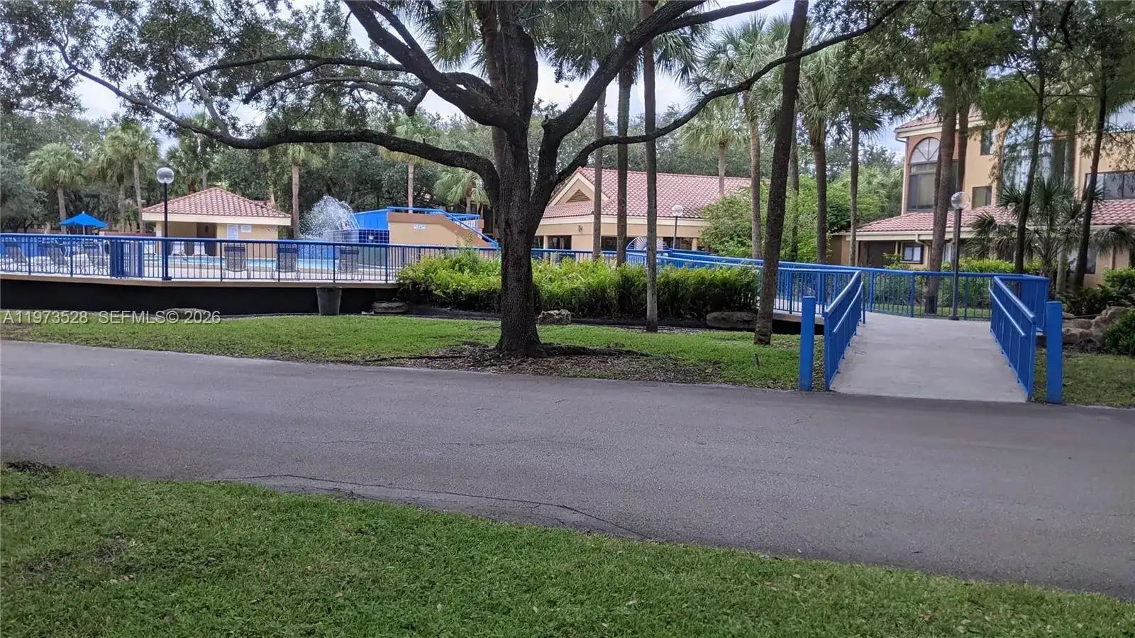 15509 N Miami Lakeway N # 102, Miami Lakes FL 33014 photo 4