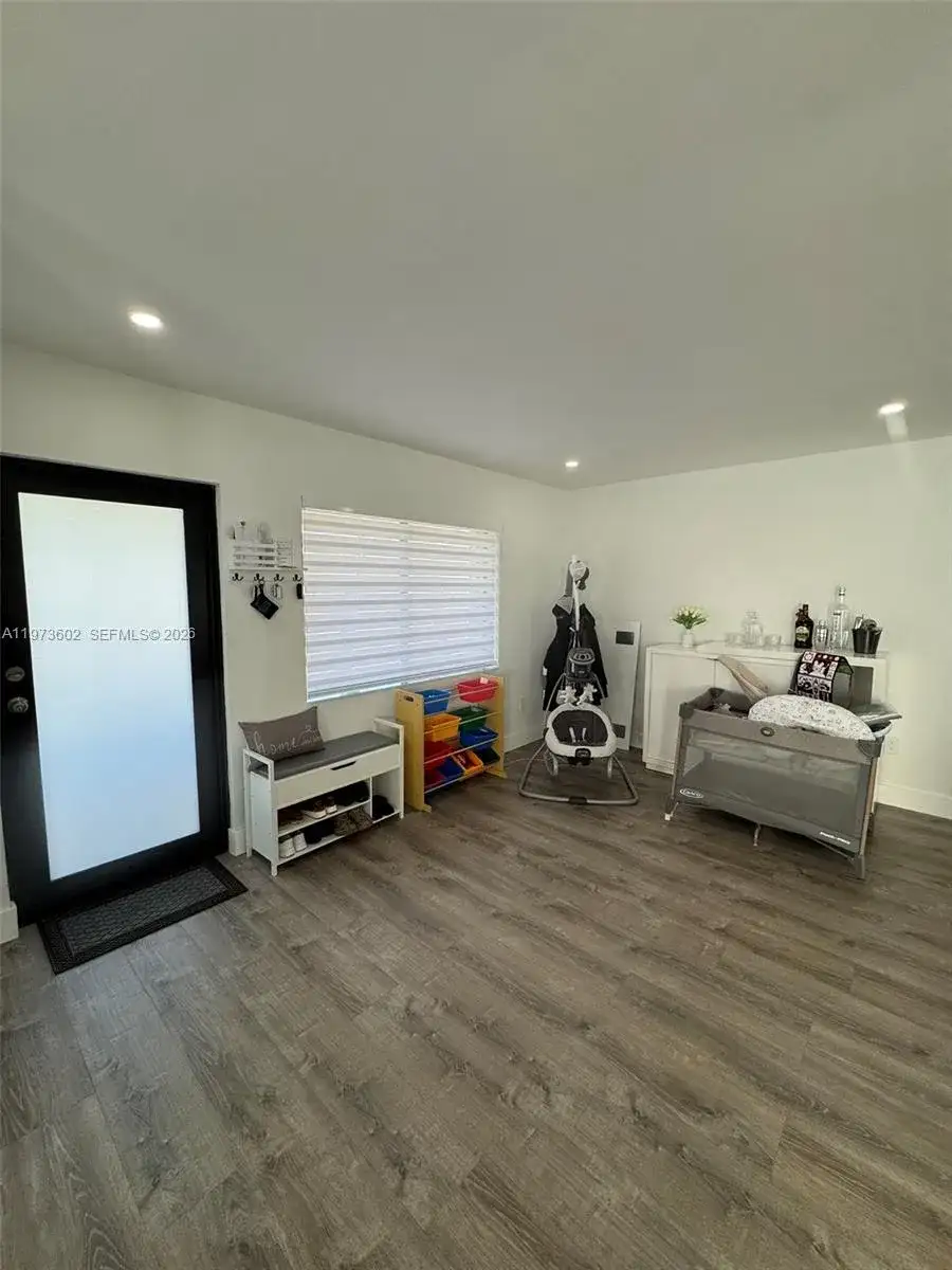 12534 SW 27th St # 0, Miami FL 33175 photo 2