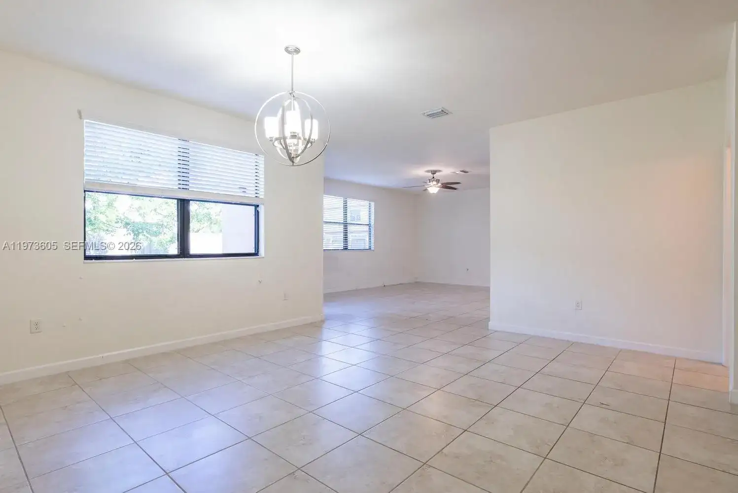 516 SE 35th Ter, Homestead FL 33033 photo 4