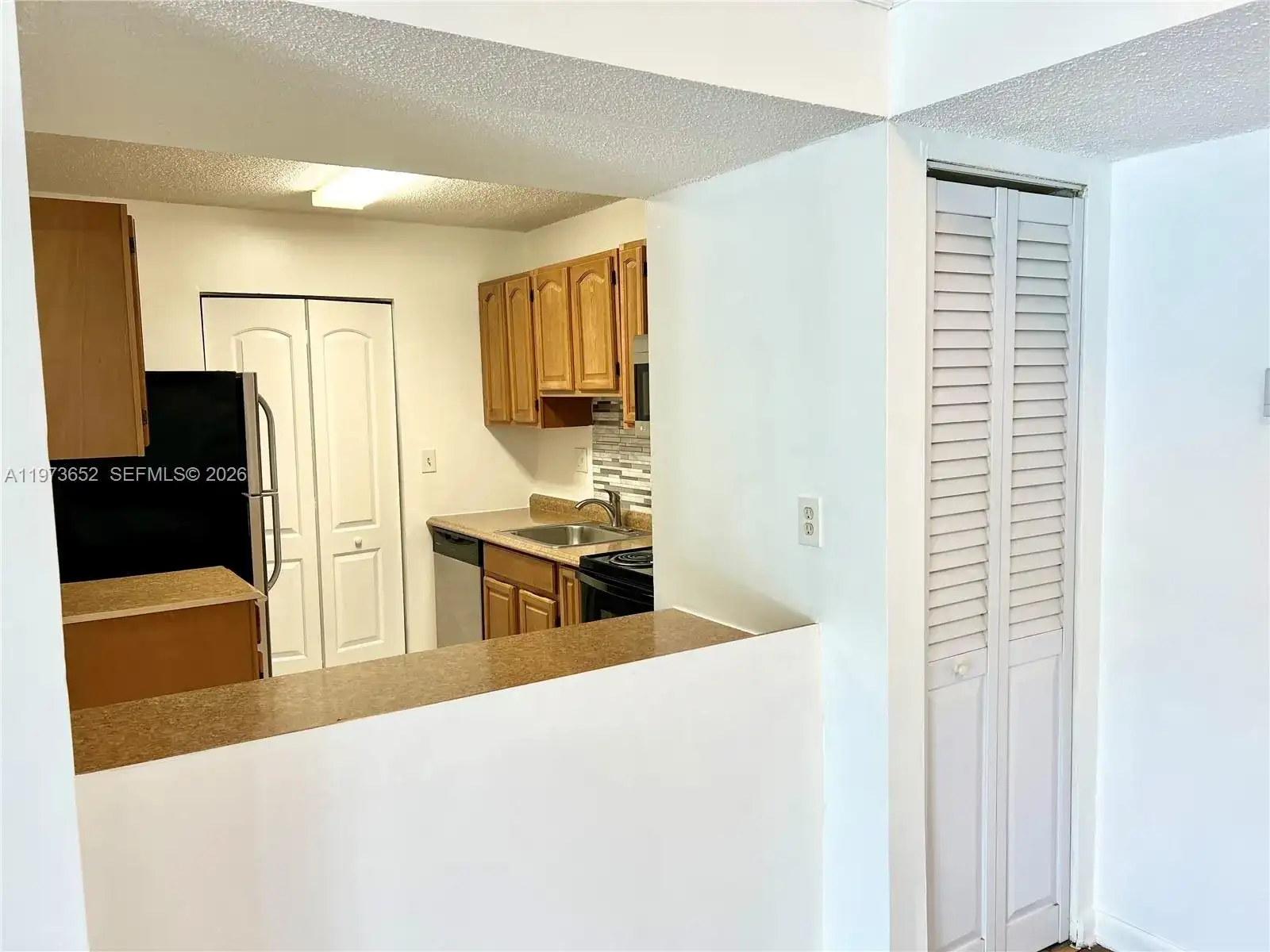 20761 NE 4th Pl # 104, Miami FL 33179 photo 3