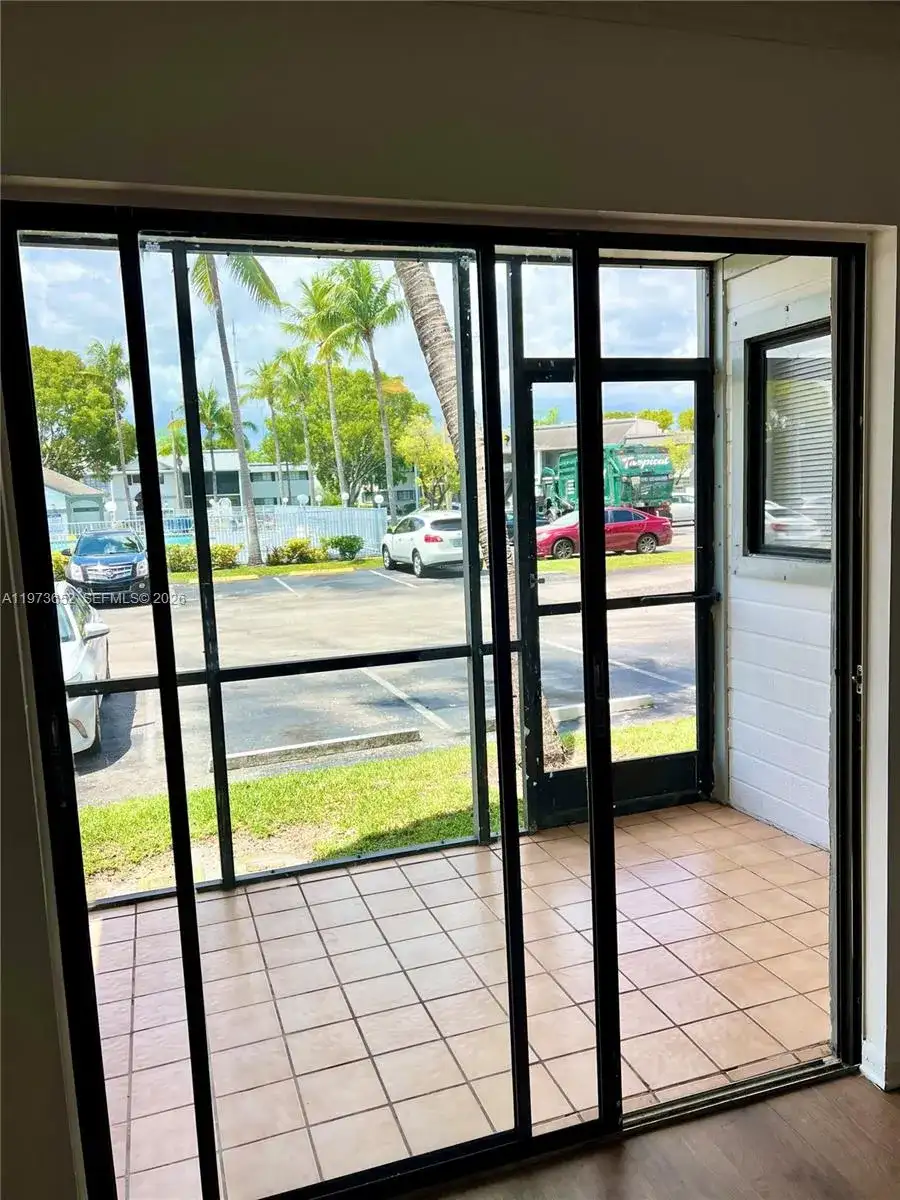 20761 NE 4th Pl # 104, Miami FL 33179 photo 5