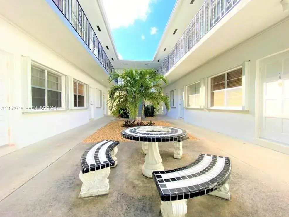 1710 Madison St # 7, Hollywood FL 33020