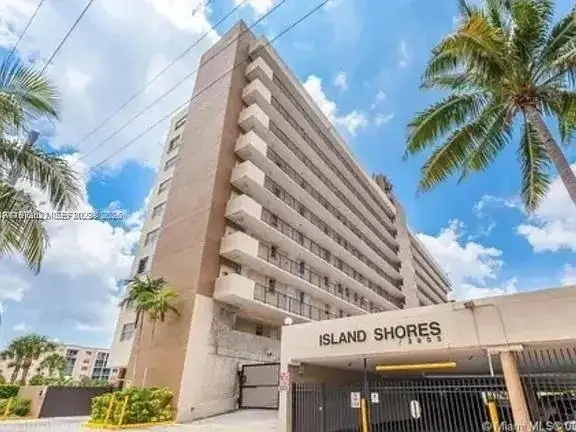 2903 N Miami Beach Blvd # 806, North Miami Beach FL 33160 photo 4
