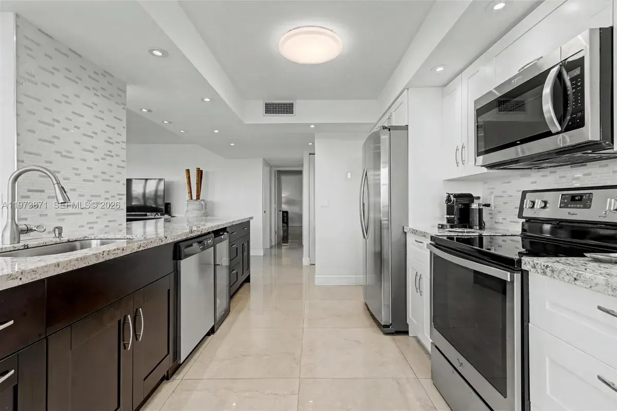 2017 S Ocean Dr # 209, Hallandale Beach FL 33009