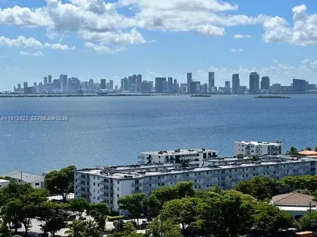 7601 E Treasure Dr # 1905, North Bay Village FL 33141 photo 2