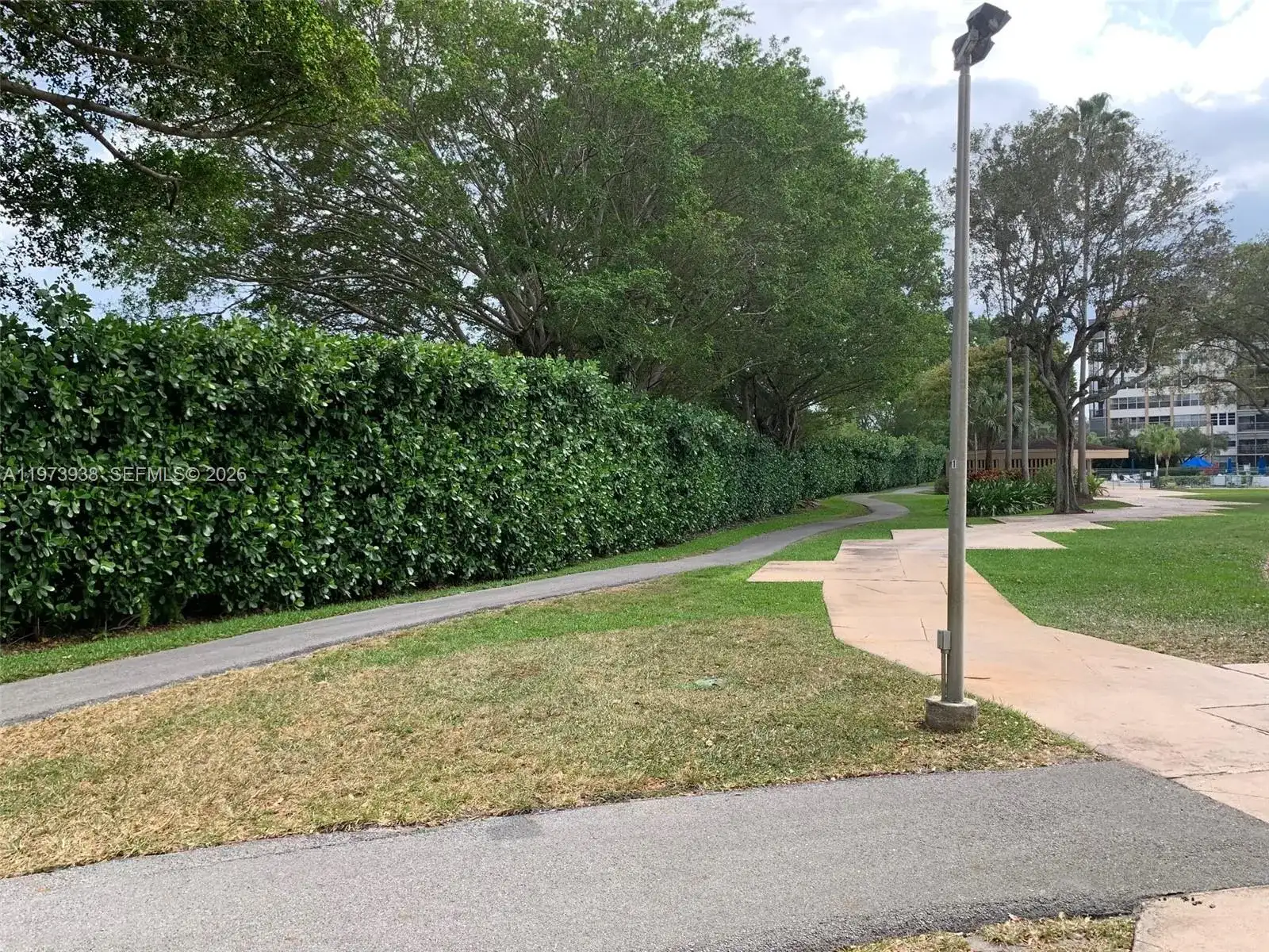 1400 Saint Charles # 313, Pembroke Pines FL 33026 photo 4