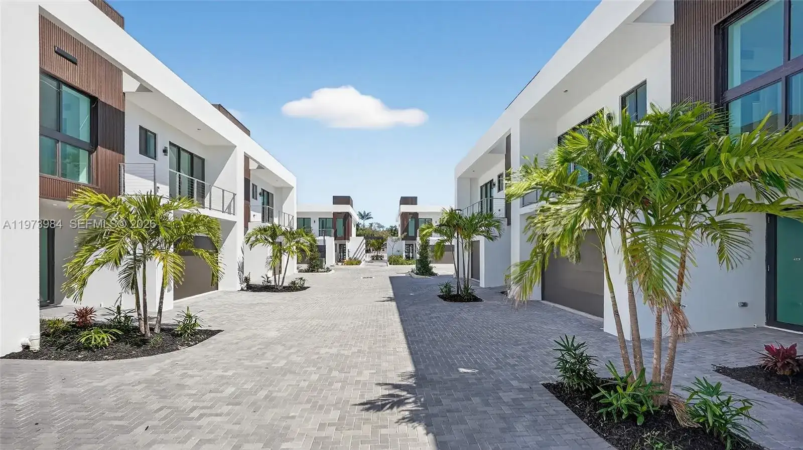 4652 SW 32ND AVE # B2, Dania Beach FL 33312 photo 5