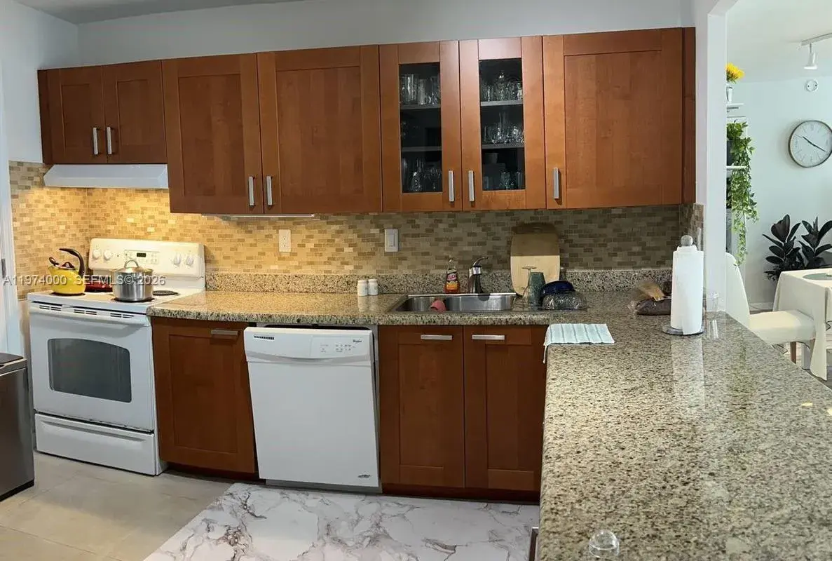 1150 NE 191st St # 34, Miami FL 33179