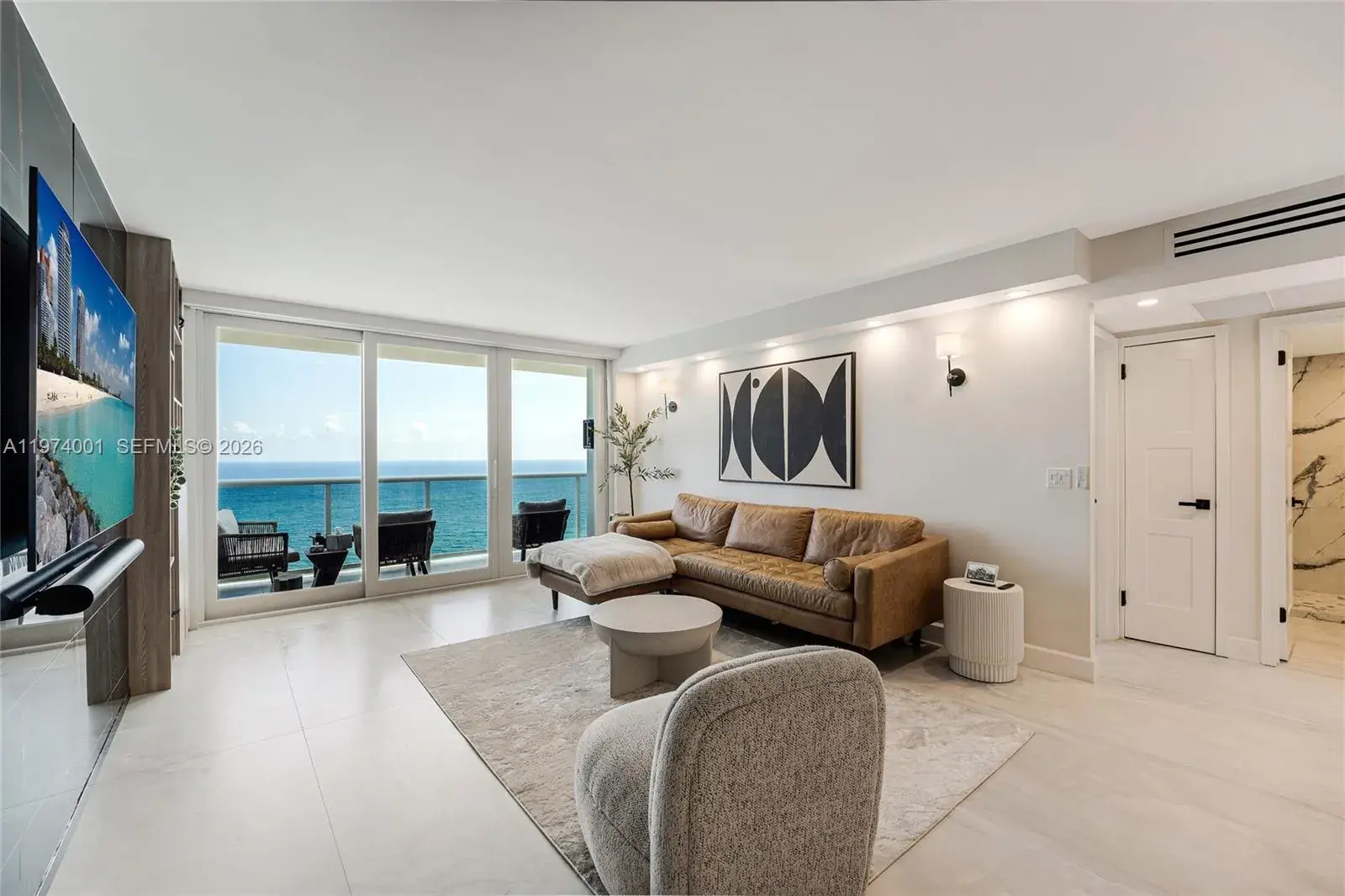 3140 S Ocean Dr # 2406, Hallandale Beach FL 33009