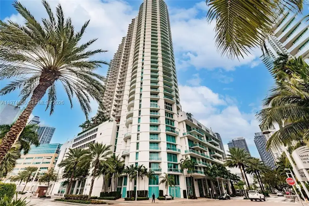 350 S Miami Ave # 3608, Miami FL 33130 photo 3