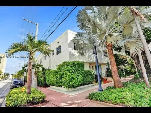 1 bath Residential for sale at 359 Meridian Ave # A207, Miami Beach FL 33139