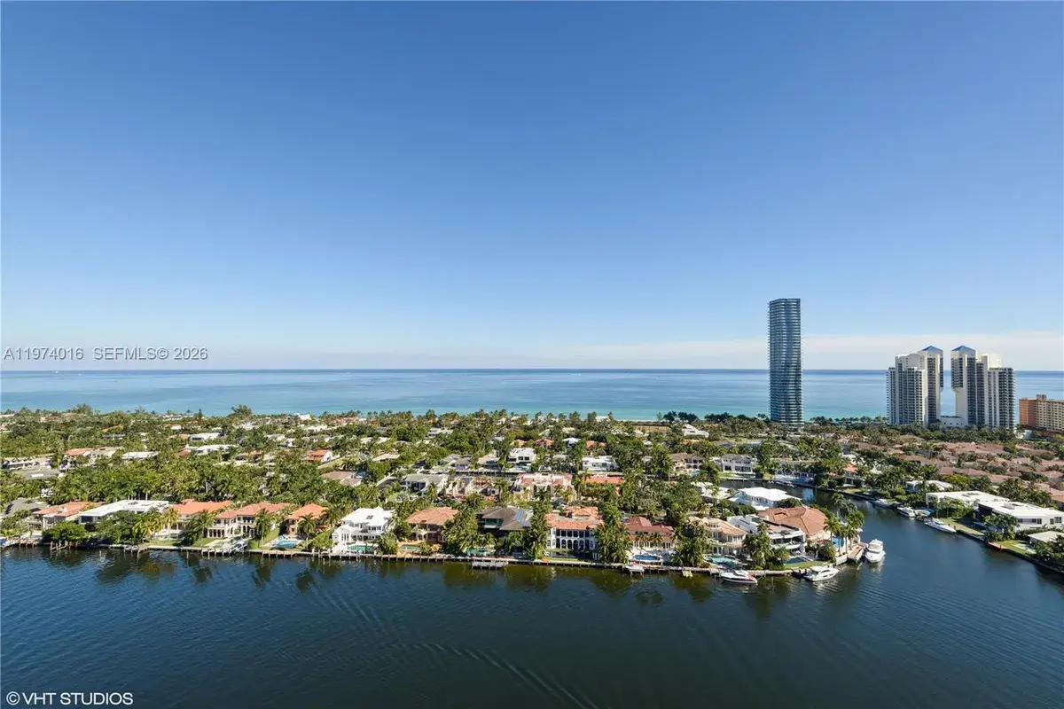 19707 Turnberry Way # 28J, Aventura FL 33180