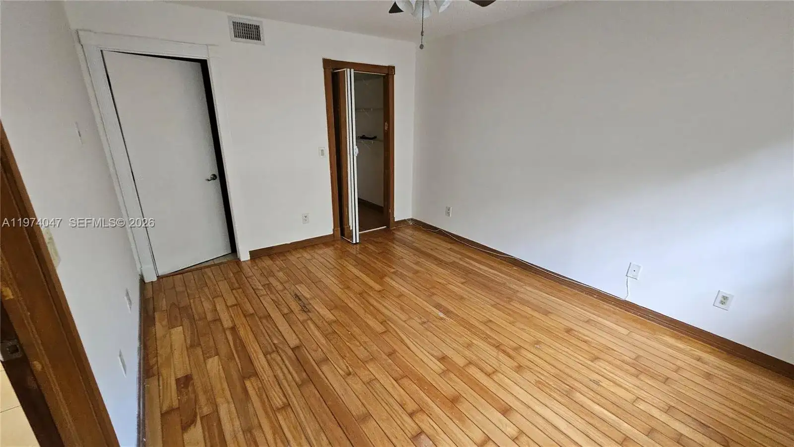 426 NE 210th Cir Ter # 2, Miami FL 33179 photo 3