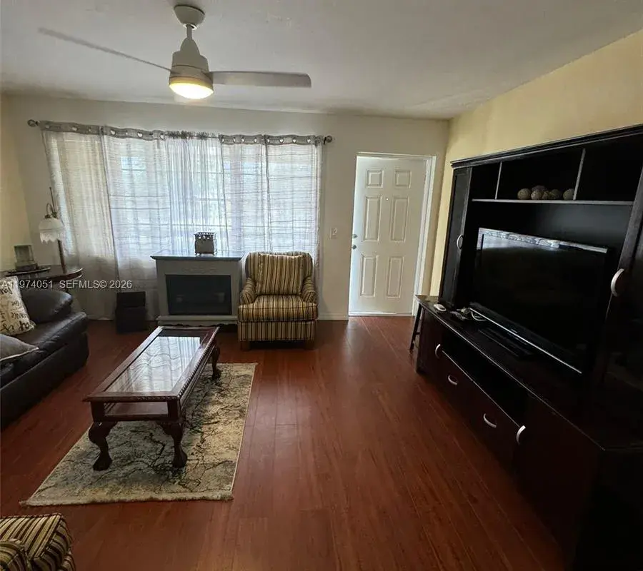 221 Kent M # 221, West Palm Beach FL 33417
