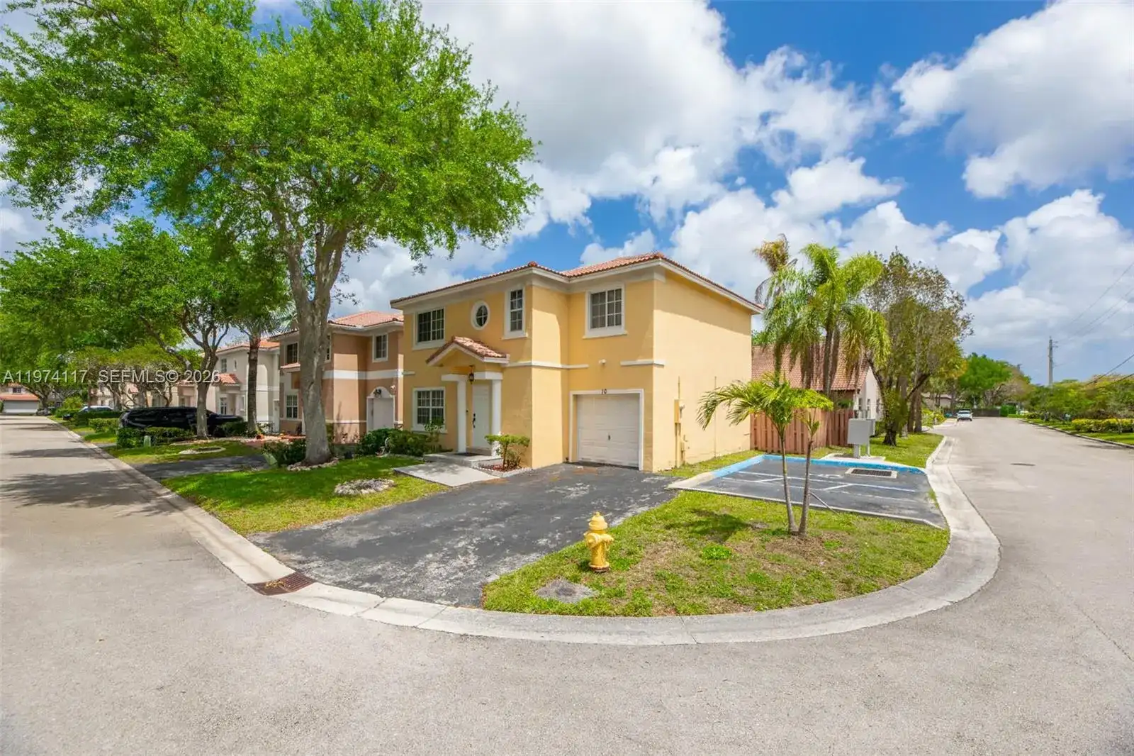 10 NW 110th Ave, Plantation FL 33324 photo 3
