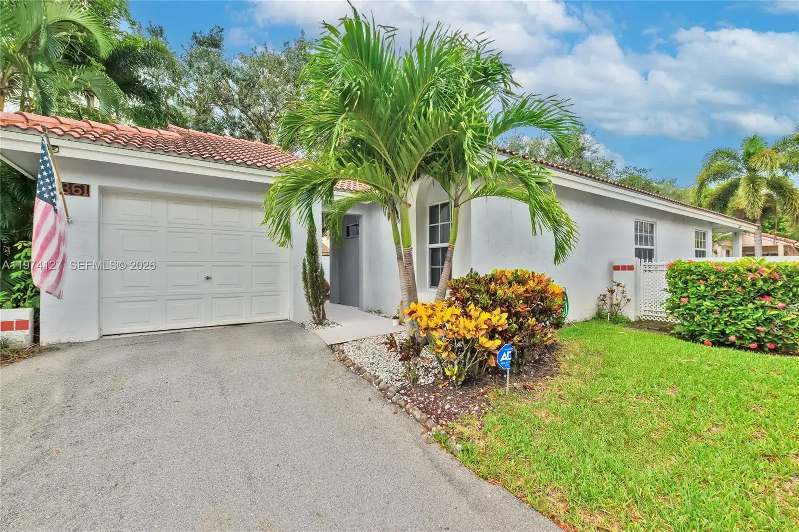 1361 Seagrape Cir, Weston FL 33326 photo 3