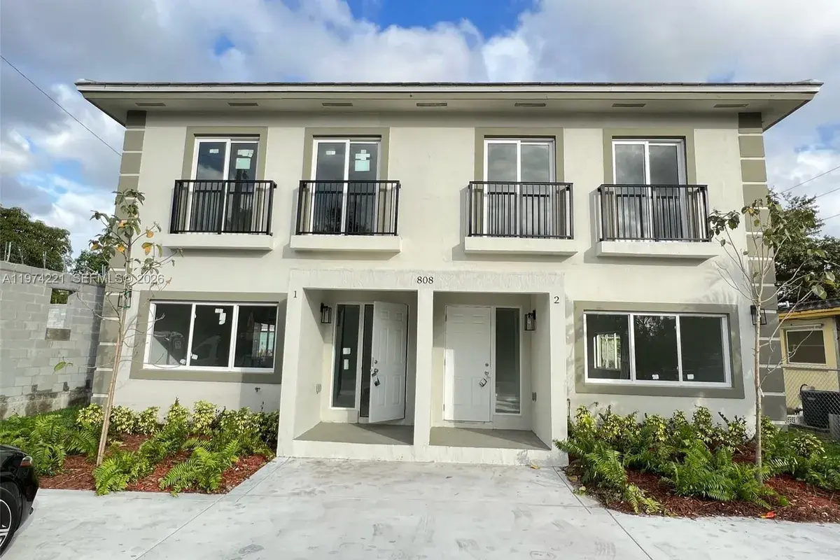 808 NW 16th Ave # 1, Fort Lauderdale FL 33311