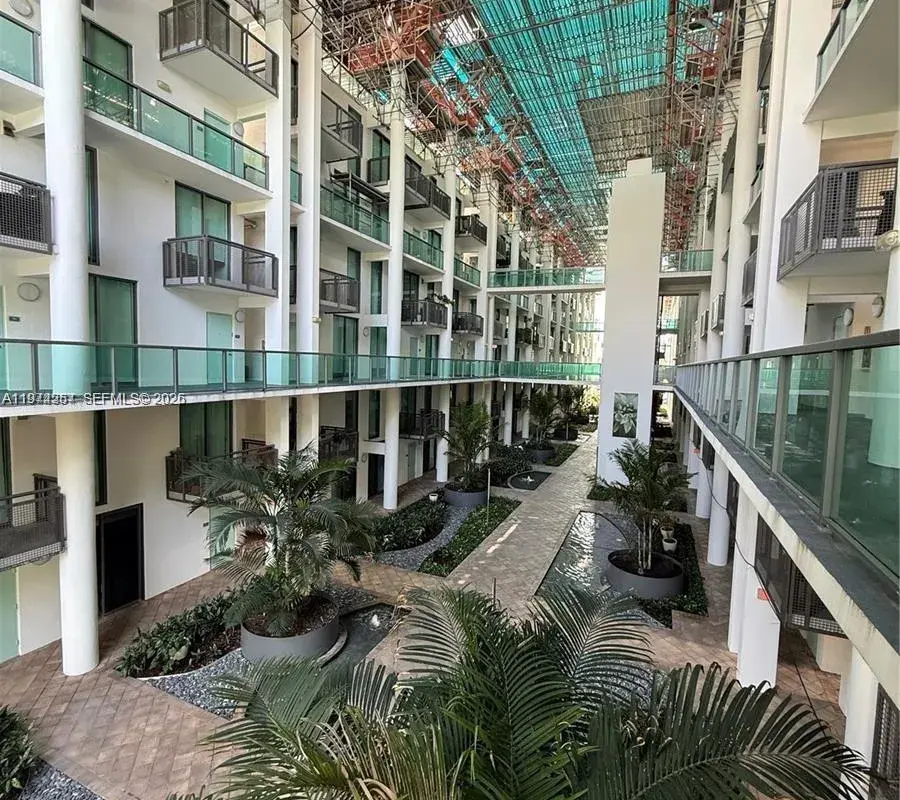 6000 Collins Ave # 313, Miami Beach FL 33140