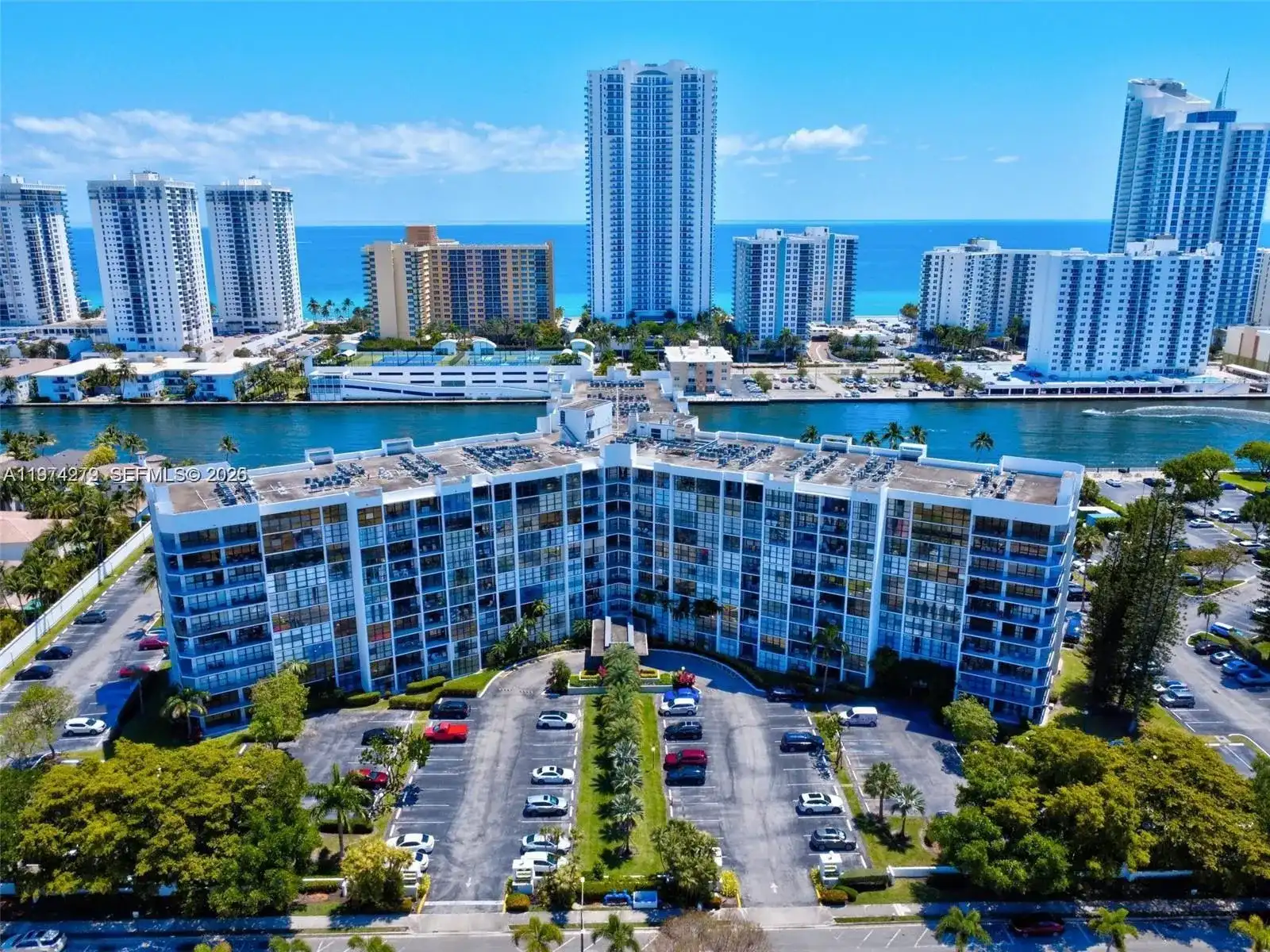 1000 Parkview Dr # 1022, Hallandale Beach FL 33009