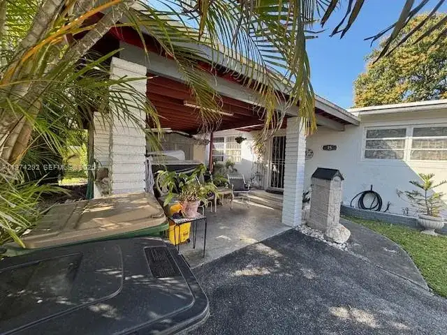 15 NE 130th St, North Miami FL 33161 photo 3