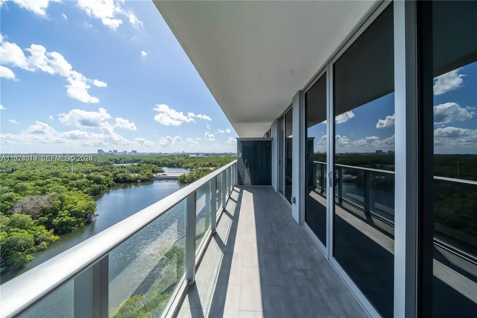 16385 Biscayne Blvd # 1120, North Miami Beach FL 33160 photo 4