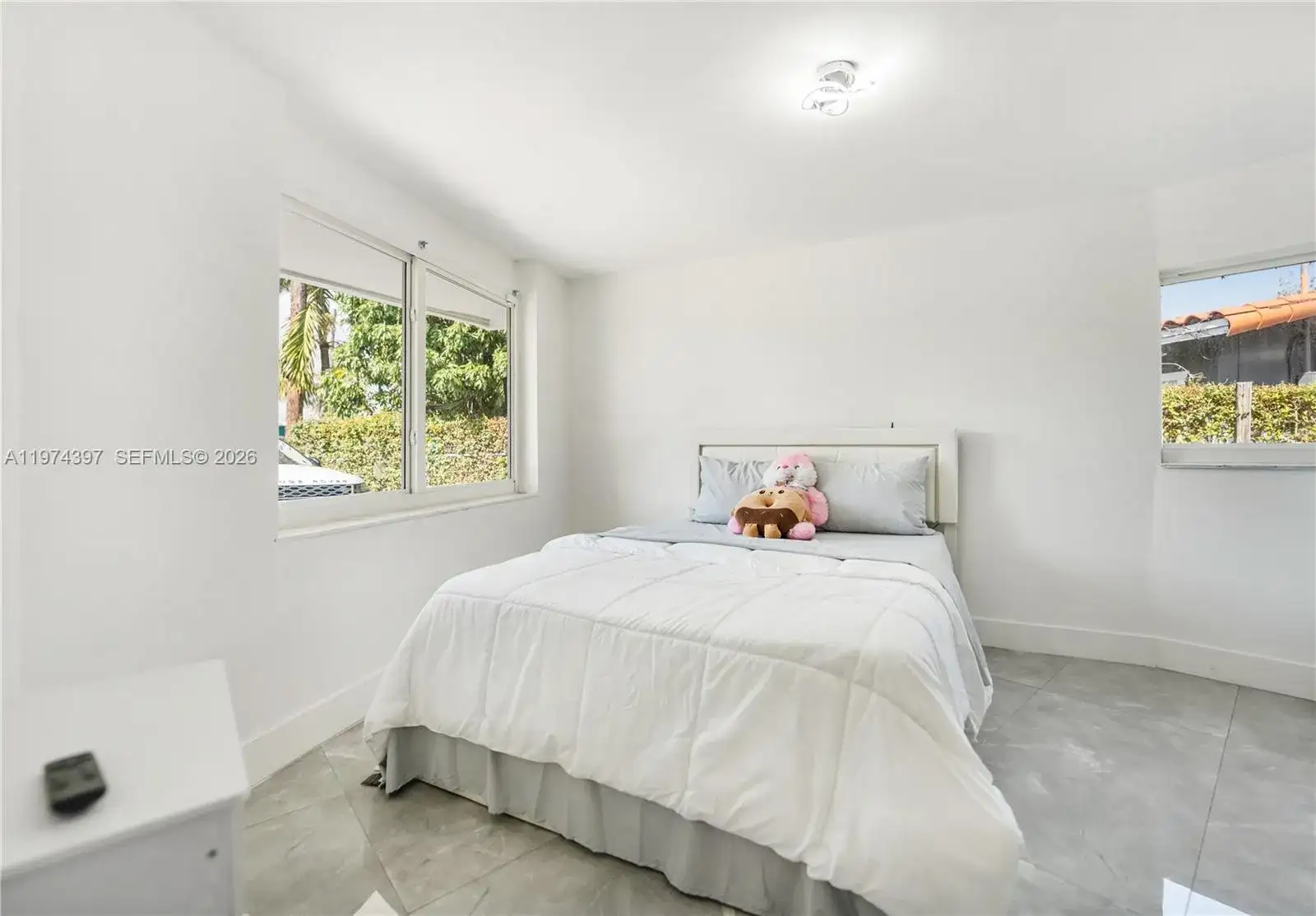 1830 NW 32nd St, Oakland Park FL 33309 photo 3