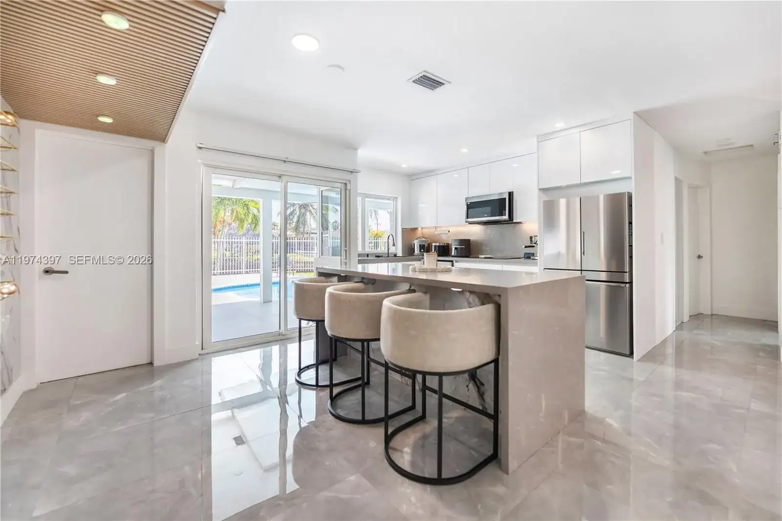1830 NW 32nd St, Oakland Park FL 33309 photo 4