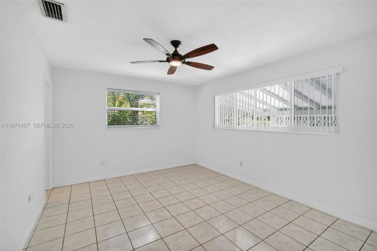 5650-5652 NE 17 TERRACE, NE 17th Ter, Fort Lauderdale FL 33334