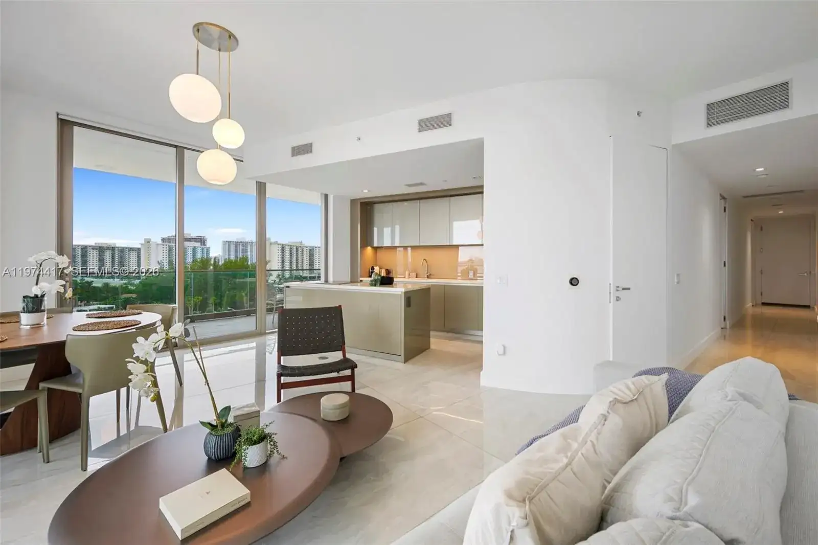 18975 Collins Ave # 605, Sunny Isles Beach FL 33160 photo 4