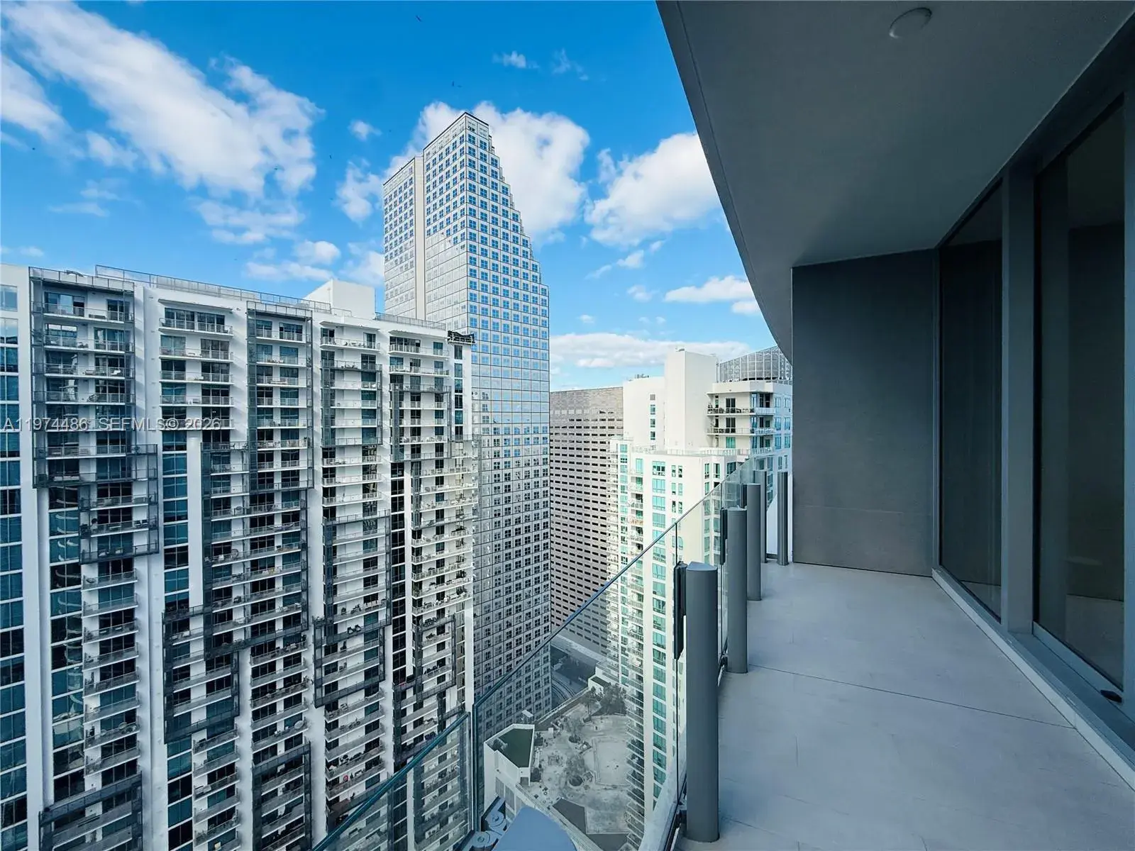 300 Biscayne Blvd Way # 3908, Miami FL 33131