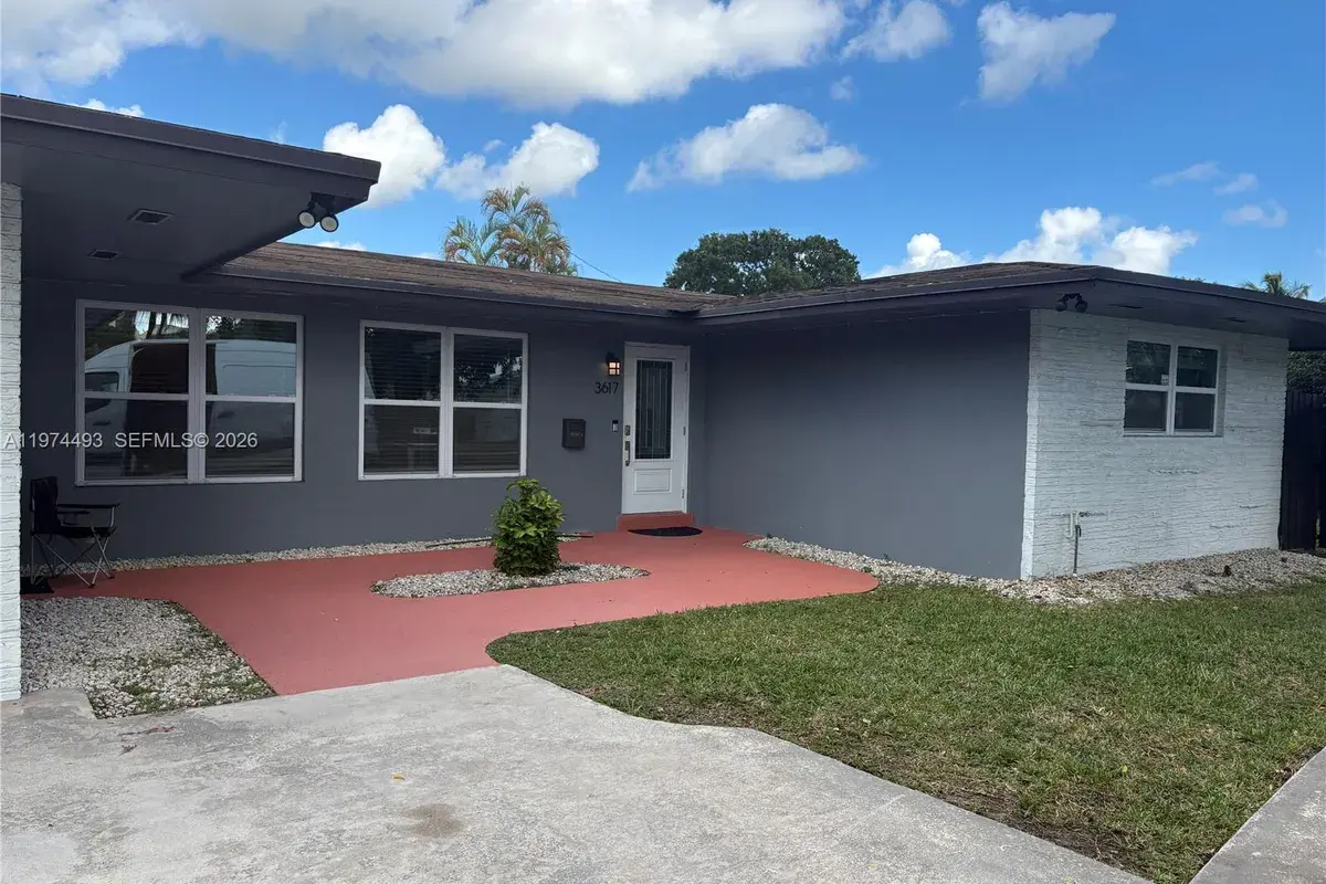 3617 Cleveland St, Hollywood FL 33021