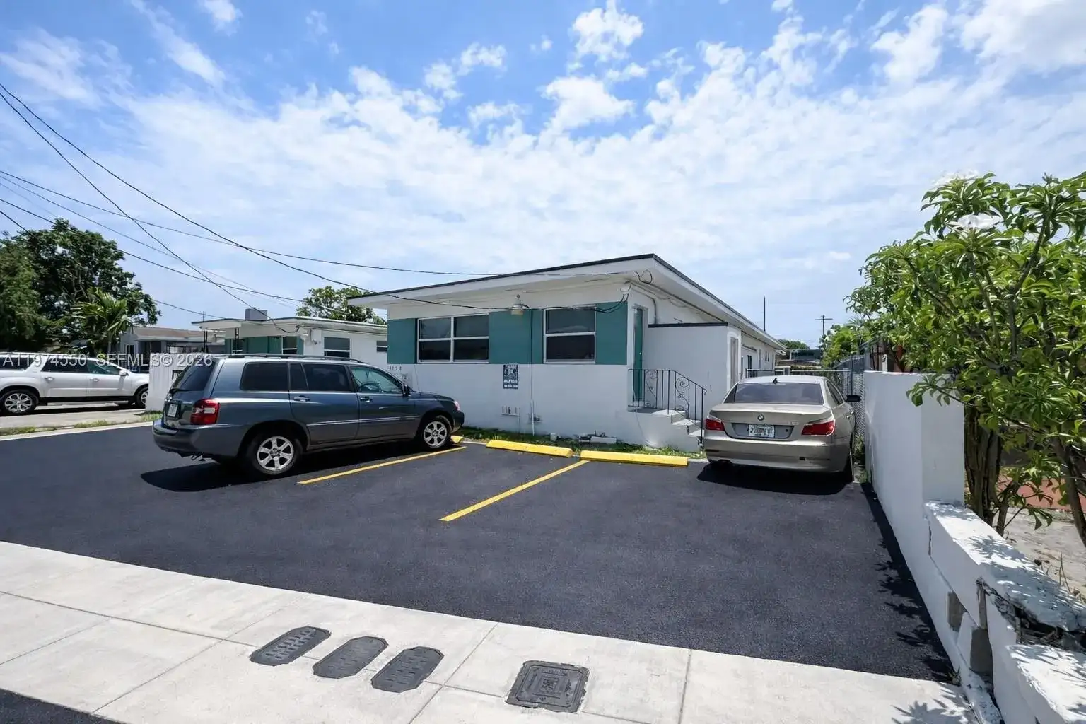 2150 NW 24th St, Miami FL 33142 photo 3