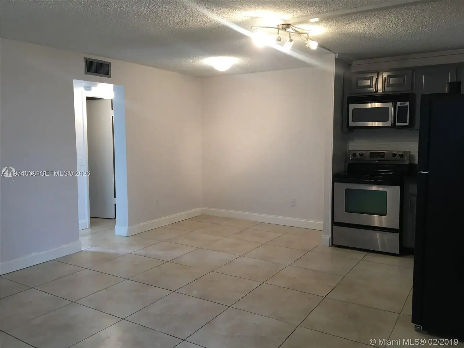 1801 S Treasure Dr # 124, North Bay Village FL 33141 photo 4