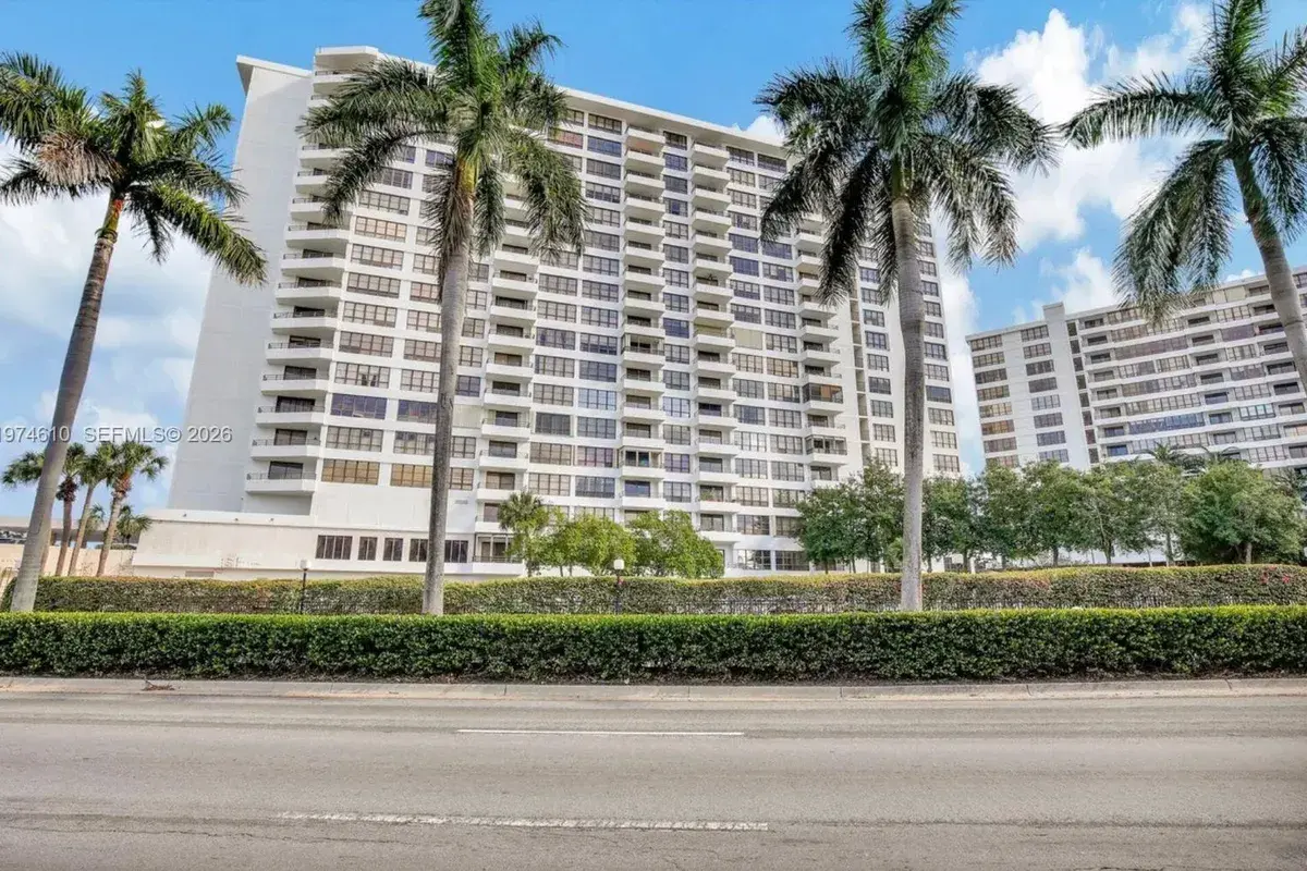 500 Three Islands Blvd # 223, Hallandale Beach FL 33009