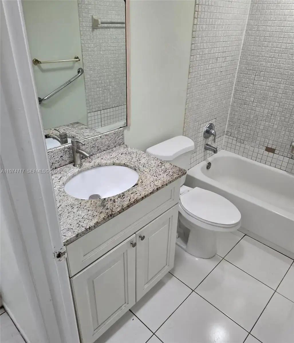 10975 SW 107th St # 202, Miami FL 33176 photo 5