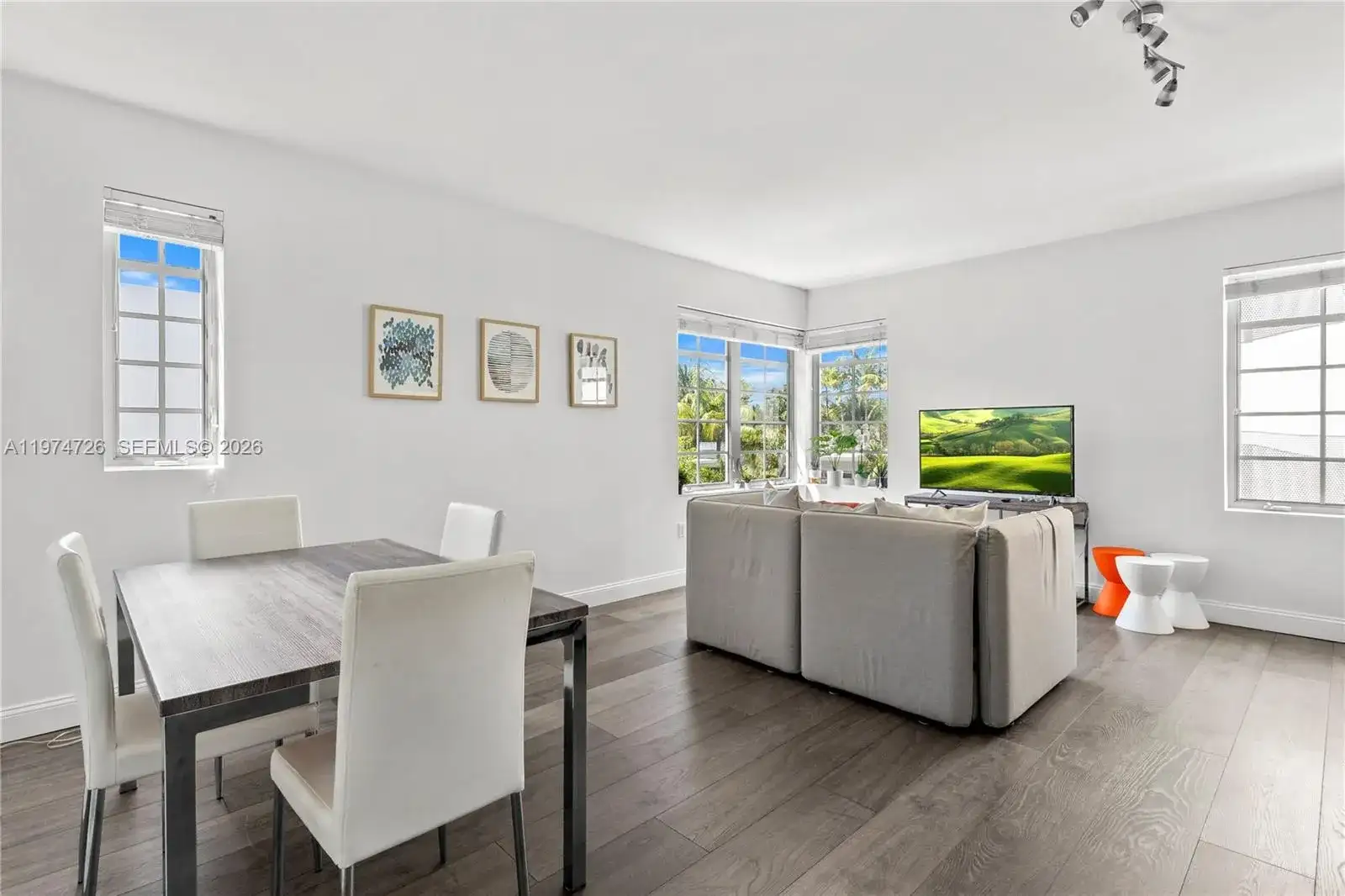 435 21st St # 318, Miami Beach FL 33139 photo 2
