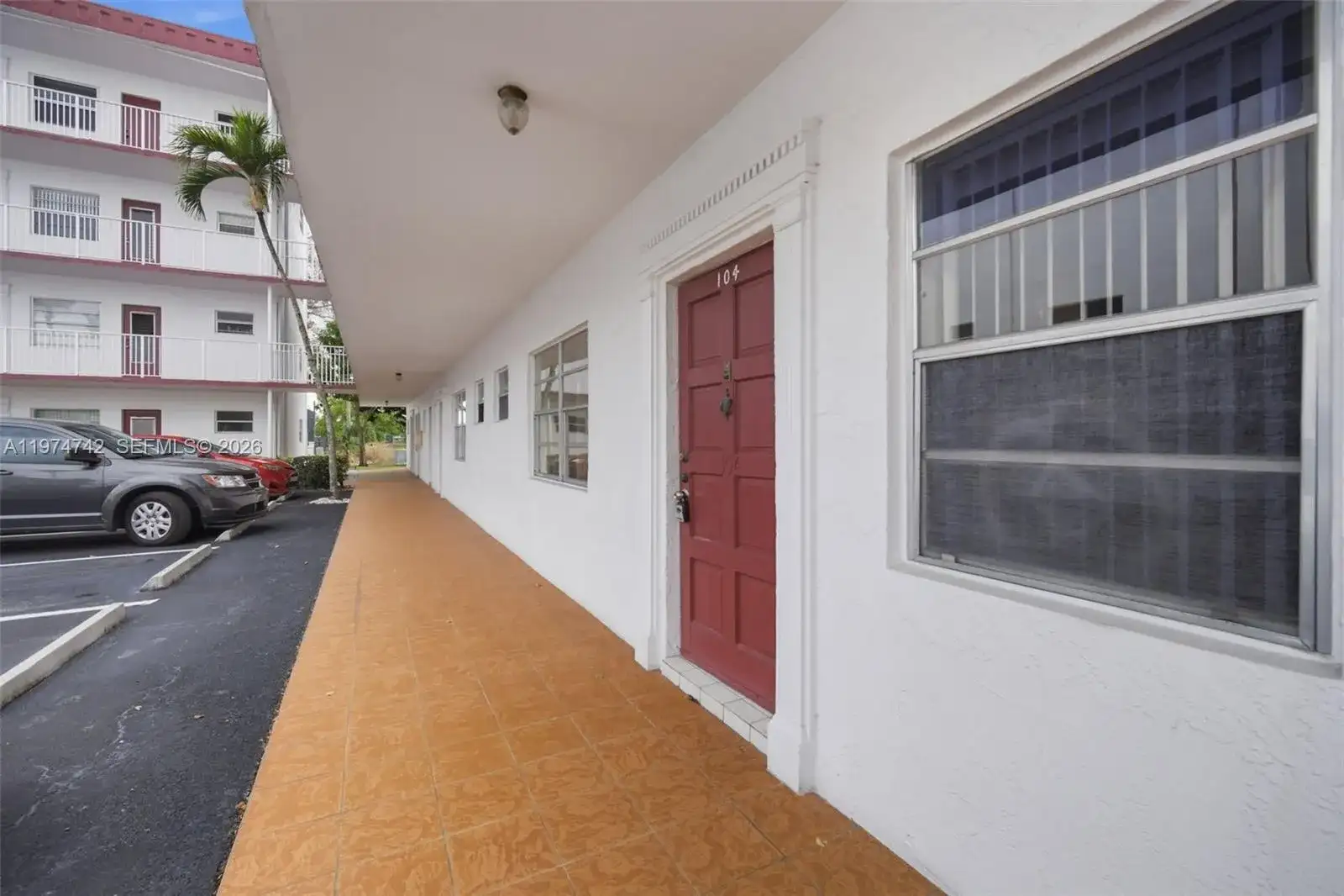 4270 NW 40th St # 104, Lauderdale Lakes FL 33319 photo 3