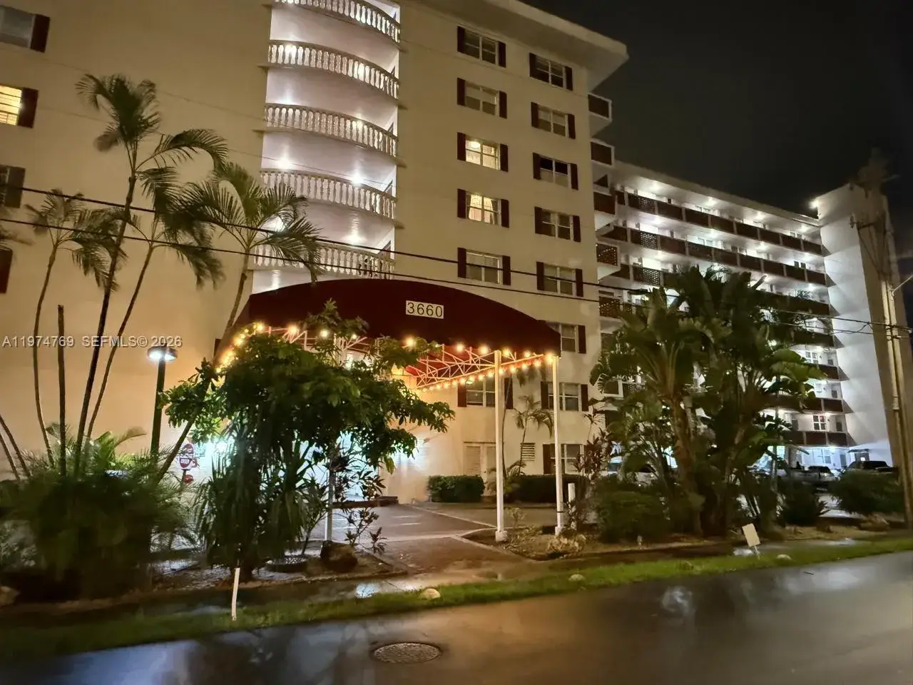 3660 NE 166th St # 212, North Miami Beach FL 33160