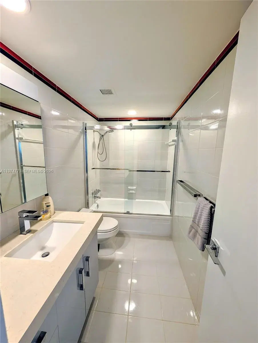3161 S Ocean Dr # 1405, Hallandale Beach FL 33009