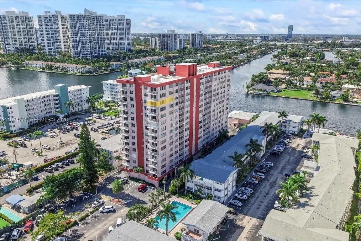 3161 S Ocean Dr # 1405, Hallandale Beach FL 33009