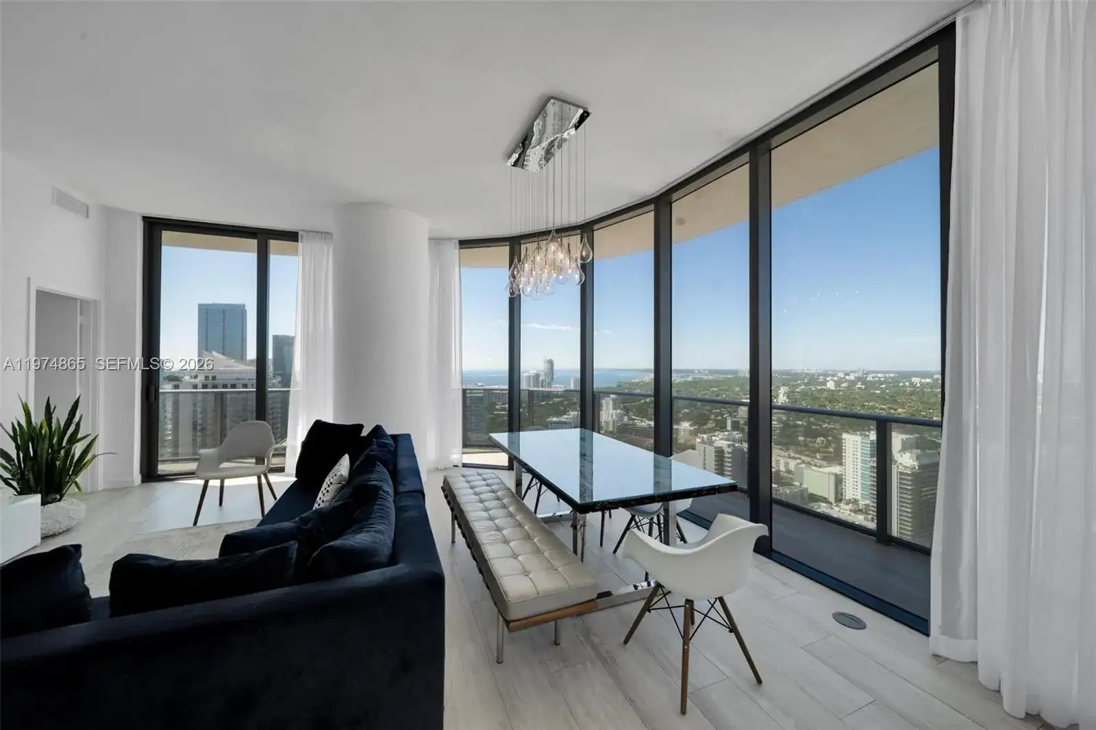 55 SW 9th St # 4406, Miami FL 33130 photo 3