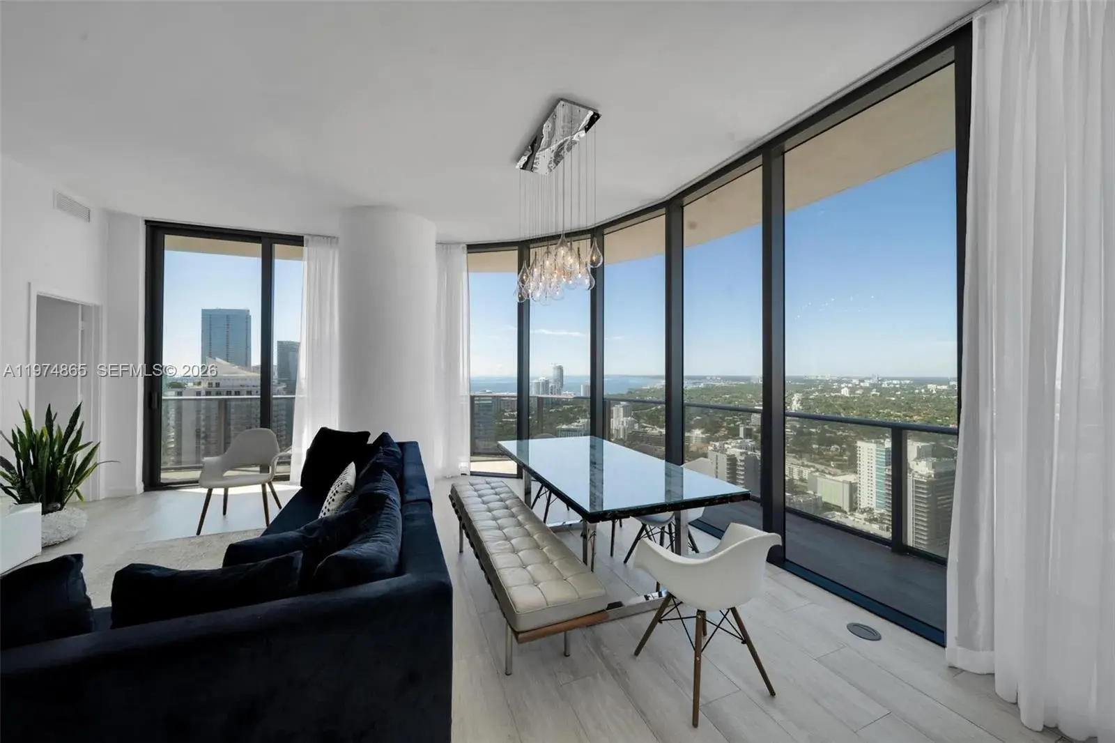 55 SW 9th St # 4406, Miami FL 33130