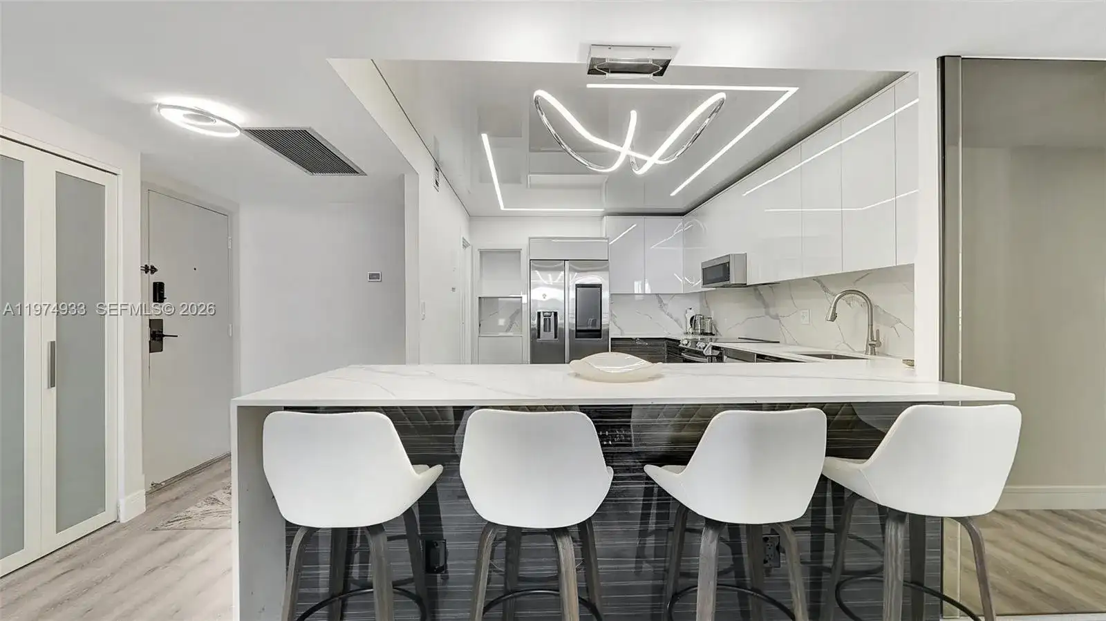 2500 Parkview Dr # 1914, Hallandale Beach FL 33009 photo 4