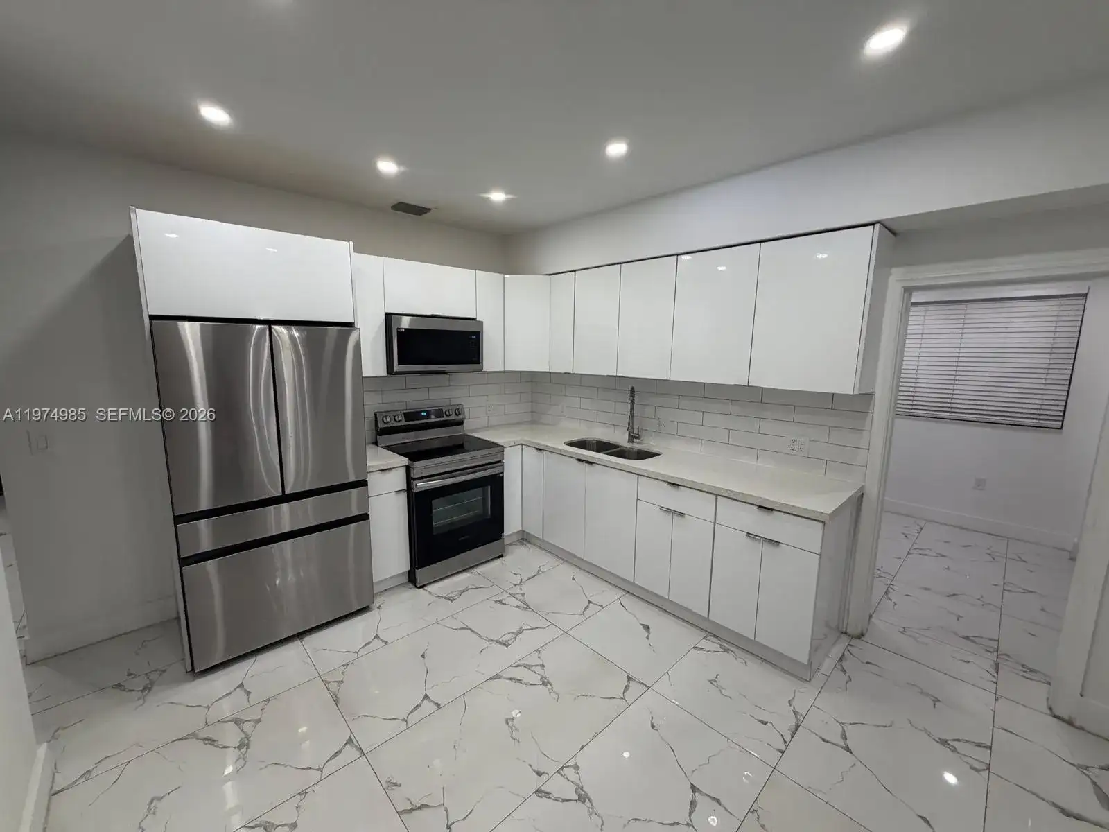 345 SW 49th Ave, Miami FL 33134 photo 3