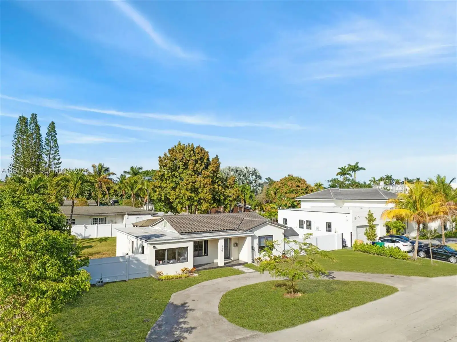 529 NE 109th St, Miami FL 33161 photo 4