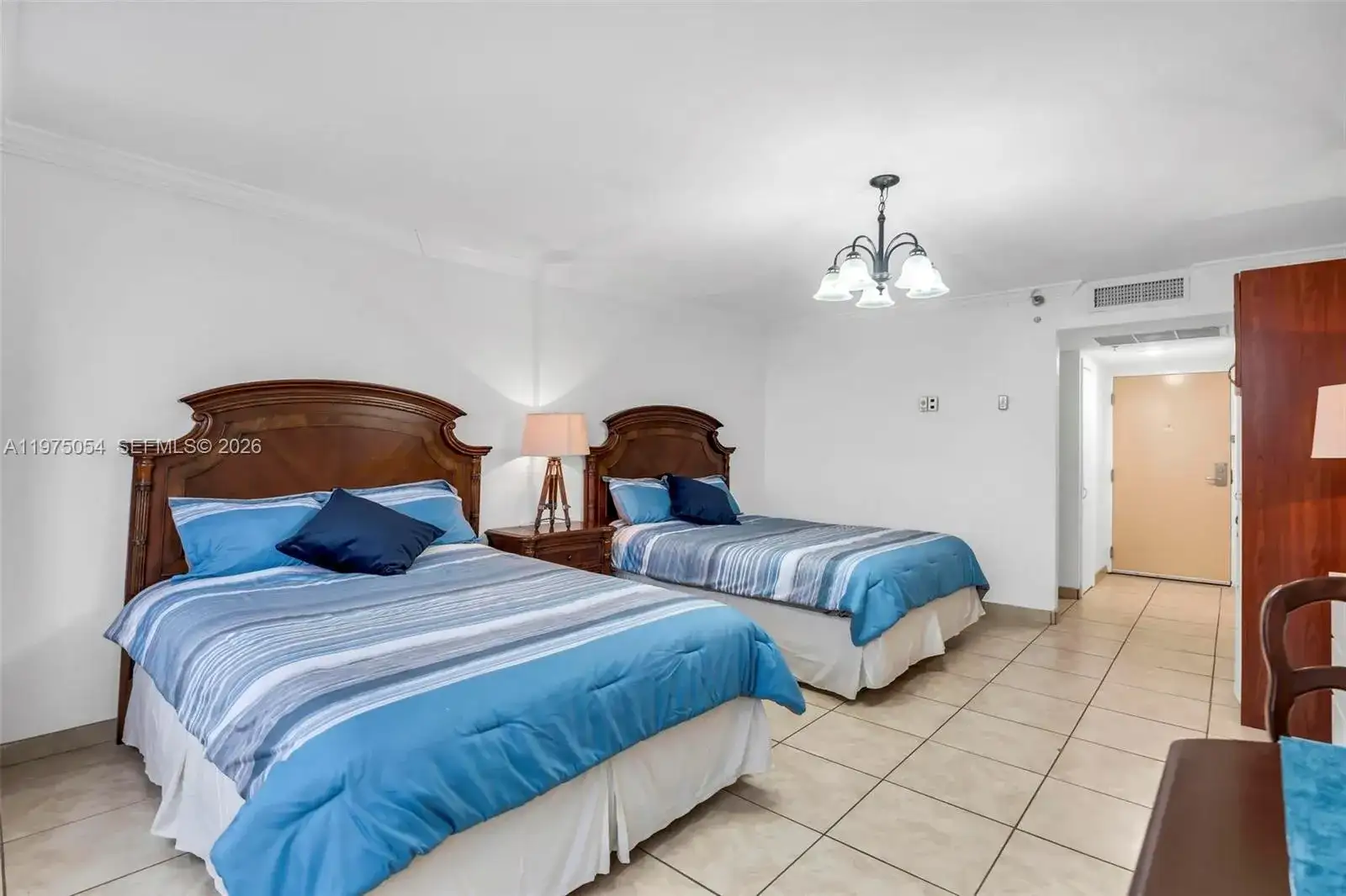 19201 Collins Ave # 628, Sunny Isles Beach FL 33160 photo 5