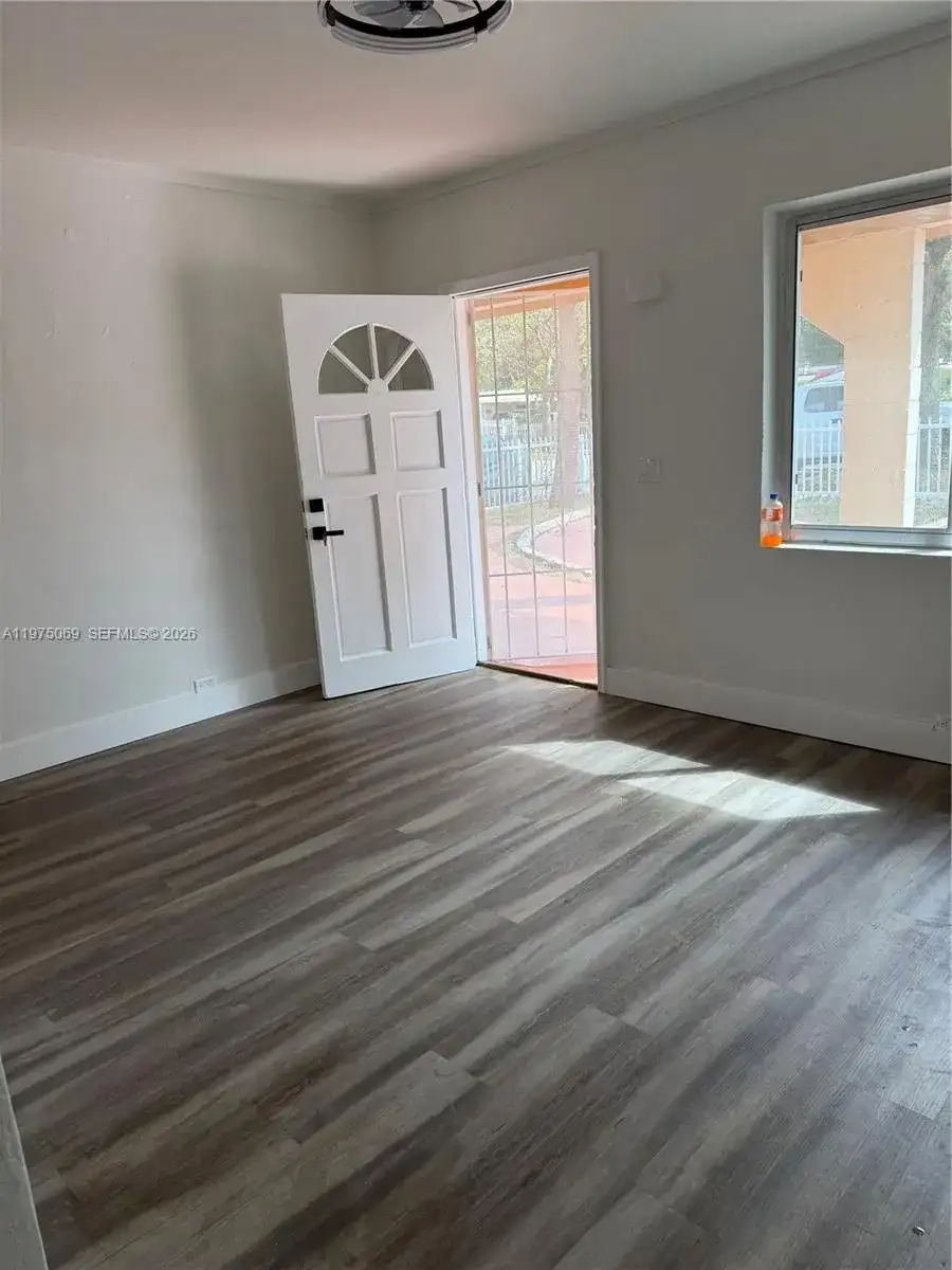 1325 NW 124th St, North Miami FL 33167 photo 2
