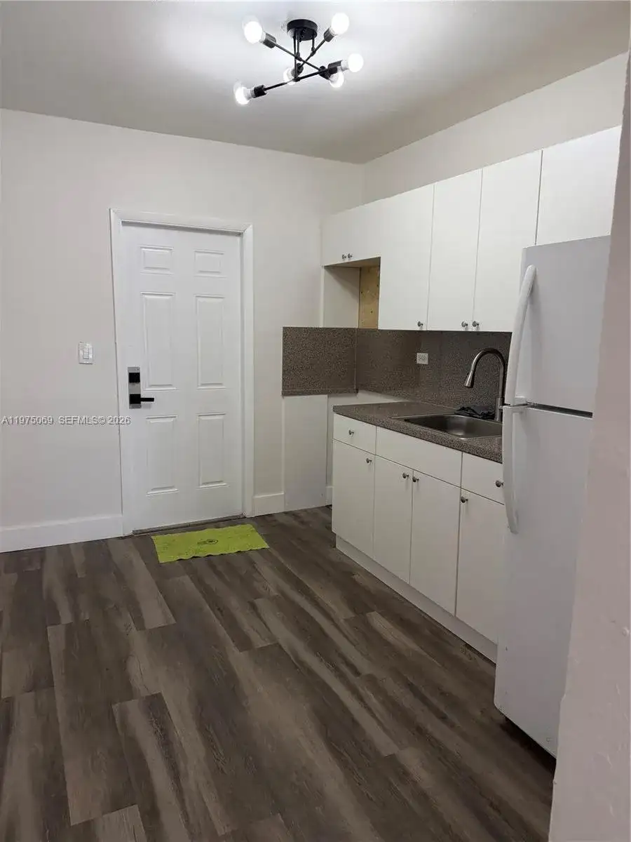 1325 NW 124th St, North Miami FL 33167 photo 5
